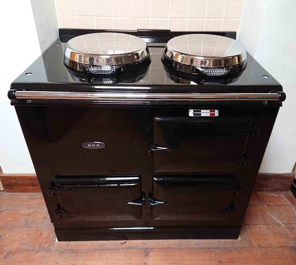 <p>2 Oven Black Aga Cooker fully refubished.</p><p>Electric using the Electrickit system